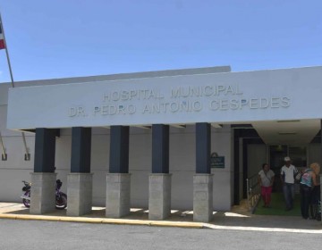 Denuncian hospital de Constanza no cuenta con ambulancia para el traslado de pacientes