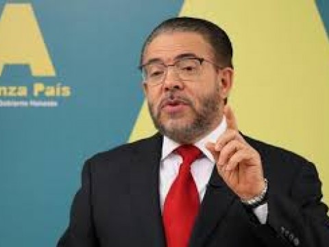 Guillermo Moreno propone reestructurar el gasto p&uacute;blico antes de someter una reforma fiscal 