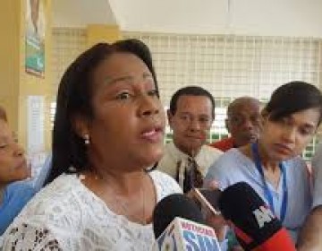 ADP denuncia: "Pudimos confirmar que en tres demarcaciones hab&iacute;a publicidad de candidato en computadoras entregadas"