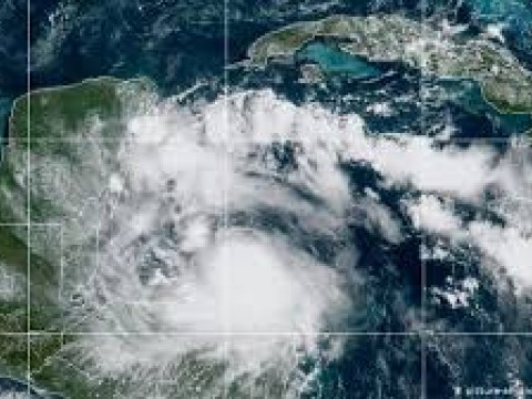 Nana se convierte en Hurac&aacute;n antes de llegar a las costas de Belice