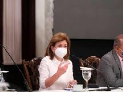 &iexcl;Ahora! Gabinete de Salud anuncia nuevo horario de Toque de Queda y otras restricciones en todo el pais 