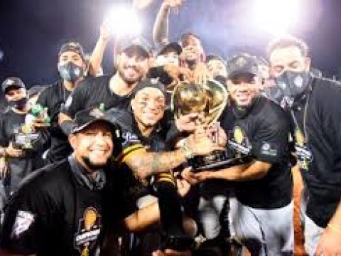 Las &Aacute;guilas Cibae&ntilde;as conquistan su corona 22 de la Pelota Invernal Dominicana 
