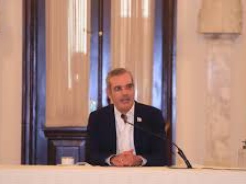 Presidente Abinader: &iquest;Y las vacunas?
