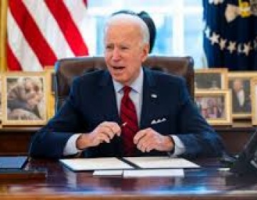 Presidente Biden elimina la carga p&uacute;blica