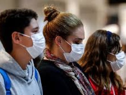 Tenemos vacuna, pero hay que seguir usando mascarilla
