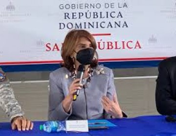Maestros no ser&aacute;n vacunados en primera fase de vacunacion