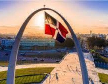 Abinader crea comisi&oacute;n para conmemorar el bicentenario de la Independencia Ef&iacute;mera