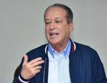 Reinaldo elogia al presidente Luis Abinader