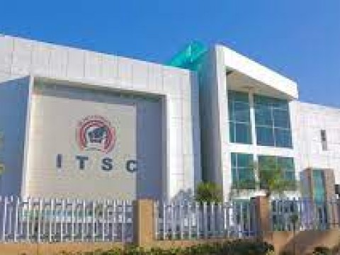 Denuncian en el ITSC trabajan la madre, el esposo y otros familiares de la ministra de la Juventud