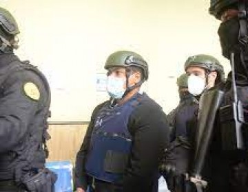 Pepca licita casi 9 millones de pesos en chalecos antibala, cascos protectores y equipos