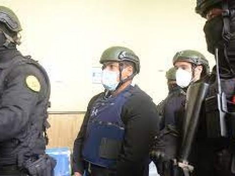 Pepca licita casi 9 millones de pesos en chalecos antibala, cascos protectores y equipos