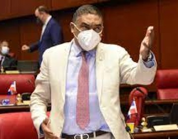 Yv&aacute;n Lorenzo compara gobierno de Luis Abinader con personaje de los X-Man