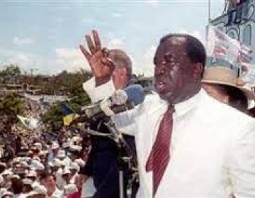 Se conmemoran 23 a&ntilde;os de la muerte del lider de masas Jos&eacute; Francisco Pe&ntilde;a G&oacute;mez