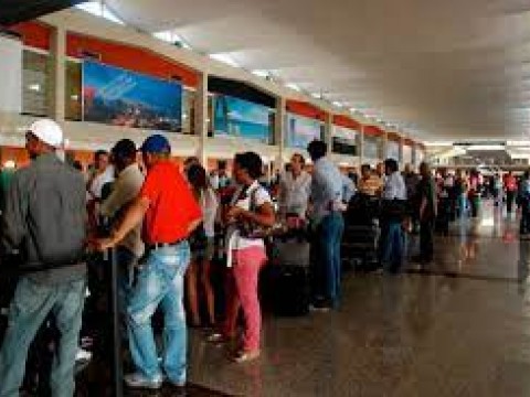 Aumentan a a 15 los vuelos afectados por &ldquo;acto vand&aacute;lico&rdquo; en el Aeropuerto Las Am&eacute;ricas