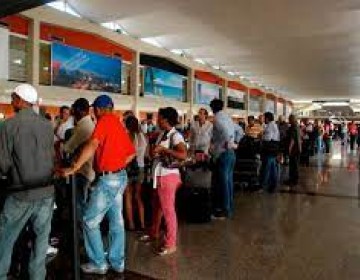 Aumentan a a 15 los vuelos afectados por &ldquo;acto vand&aacute;lico&rdquo; en el Aeropuerto Las Am&eacute;ricas