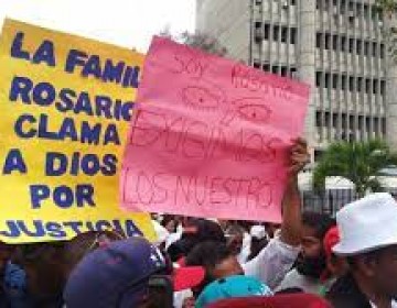 Imponen medidas de coerci&oacute;n a acusada de frade a "familia Rosario"