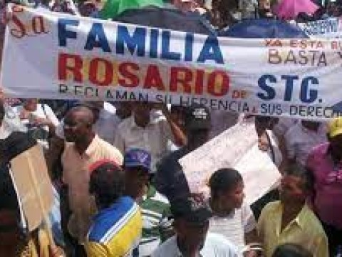 M&aacute;s de 280 los que acusan a Johnny Portorreal de estafar a "familia Rosario"