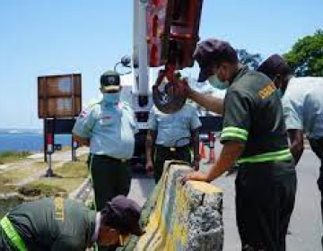 DIGESETT coloca muros en el Malec&oacute;n para evitar accidentes de tr&aacute;nsito