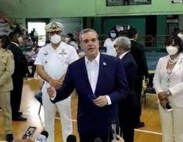 "RD est&aacute; preparado para otros posibles rebrotes" afirma presidente Luis Abinader