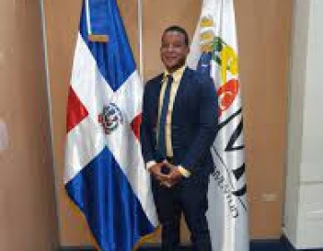 Apresan al director provincial de la Juventud en Monte Plata por violar el toque de queda