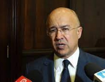 Dom&iacute;nguez Brito critica endeudamiento del Gobierno, ministro de hacienda le responde