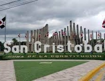 Residentes de San Crist&oacute;bal denuncian que est&aacute; contaminada