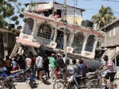 Hait&iacute; decreta duelo nacional en memoria de v&iacute;ctimas del terremoto