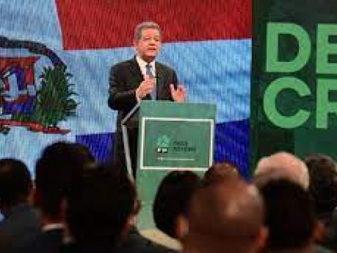 Leonel critica cinco logros que se atribuye el gobierno de Luis Abinader