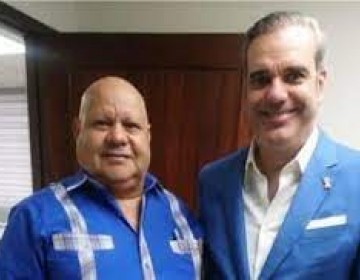 Abinader destituye director de Embellecimiento de Carreteras tras denuncia de irregularidades