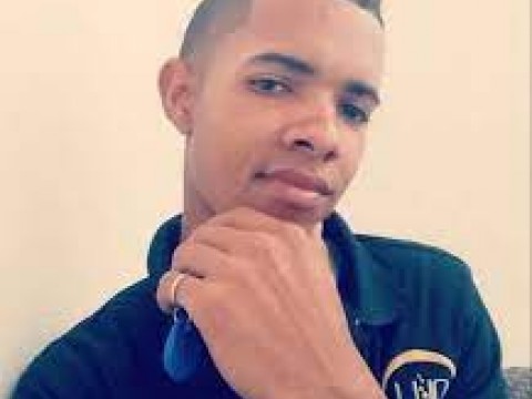 Santiago: Muere joven camarero muere atacado por personas que se negaron a pagar la cuenta