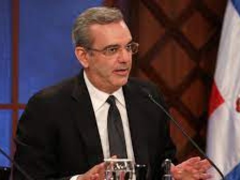 Abinader: &ldquo;Tenemos que tener reservas de vacunas porque esto va a ser un tema constante&rdquo;
