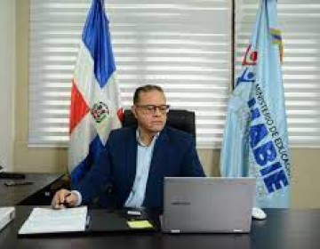 Presidente Abinader destituye director INABIE