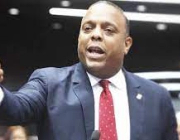 Diputado Luis Henr&iacute;quez: El desorden del tr&aacute;nsito ha llevado al colapso 