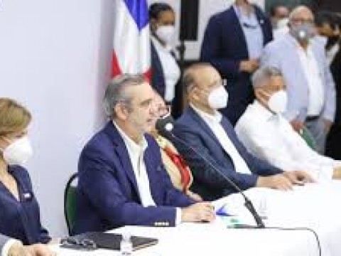 Presidente Abinader dice Monorriel es la mejor opci&oacute;n para solucionar problem&aacute;tica del tr&aacute;nsito en Santiago 
