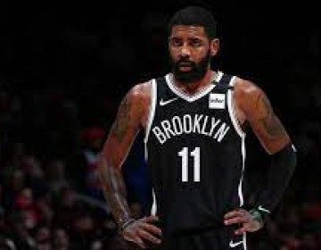 Una multa de 50.000 d&oacute;lares a los Nets por dejar entrar a Irving a los vestuarios; todav&iacute;a no se ha vacunado