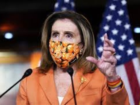 Nancy Pelosi pone en duda que Trump sea apto para gobernar