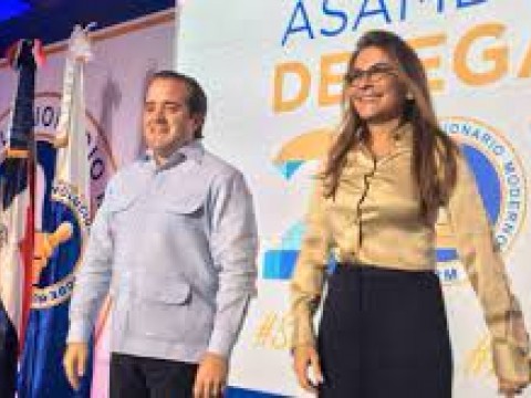 Perremeistas piden sustitucion de Paliza y Carolina Mej&iacute;a de la dirigencia del PRM