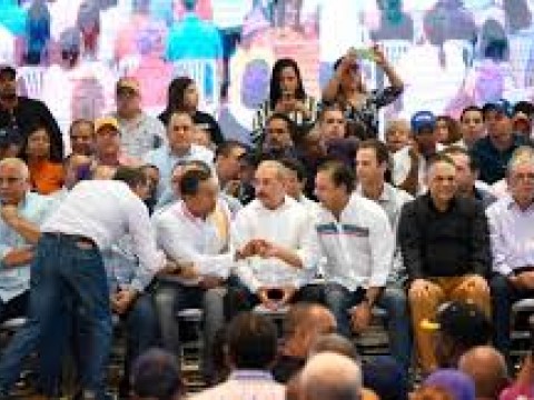 Alexis Medina preside fundaci&oacute;n que capt&oacute; capt&oacute; fondos il&iacute;citos para campa&ntilde;as de Danilo y Gonzalo
