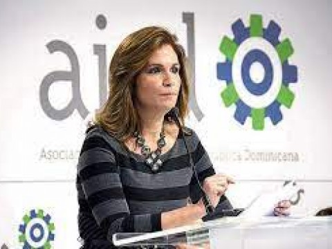 Circe Alm&aacute;nzar dice no hay decrecimiento notable en exportaciones a Hait&iacute;