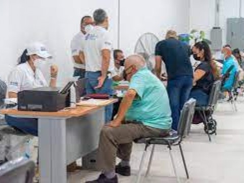 RD inicia regularizaci&oacute;n de venezolanos indocumentados