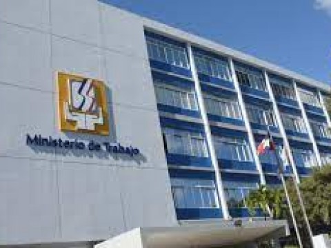 Ministerio de Trabajo convoca a jornada de empleos en B&aacute;varo
