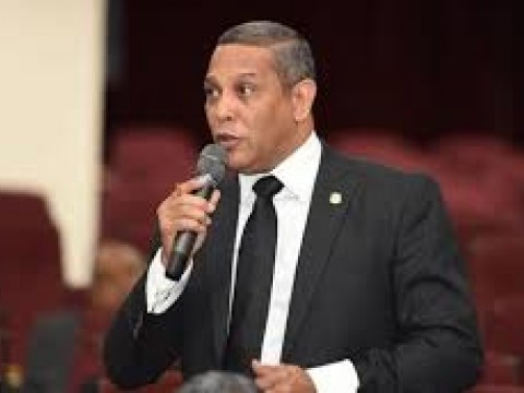Franklin Romero Morillo senador por SFM  declara fortuna de m&aacute;s de 446 millones de pesos
