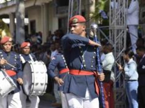 Actos en San Crist&oacute;bal para conmemorar el D&iacute;a de la Constituci&oacute;n