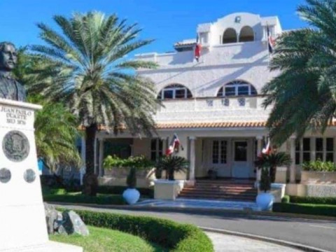 Rotan y designan nuevos embajadores dominicanos en diferentes pa&iacute;ses
