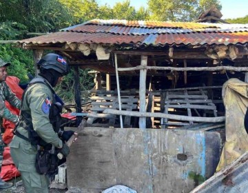 Senpa desmantela casuchas y criaderos de cerdos en Los Humedales Bah&iacute;a de Luper&oacute;n