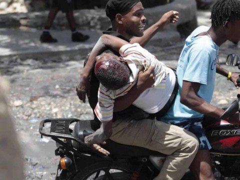 Unas 53,000 personas han huido de Puerto Pr&iacute;ncipe en tres semanas por la violencia, dice la ONU