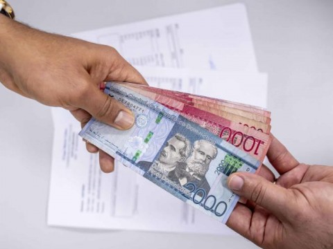 Aporte de los bancos, por adelantado, al fisco llev&oacute; recaudaci&oacute;n por ISR a un 22 % en 2023