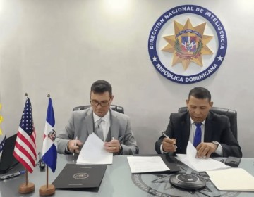 La DNI firma acuerdo con empresa espacial para cuidar seguridad nacional