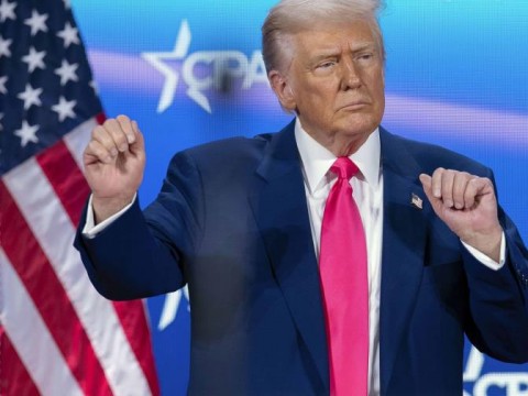 Trump se re&uacute;ne con Macron en la Casa Blanca ante incertidumbre sobre lazos con Europa y Kiev