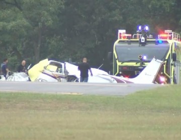 Dos muertos al estrellarse un avi&oacute;n peque&ntilde;o tras despegar del aeropuerto de Long Island